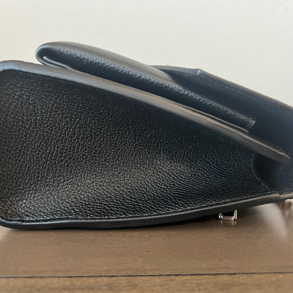 Louis Vuitton MyLockme Chain Bag - MINT CONDITION - Black Leather, Silver - Picture 6 of 8